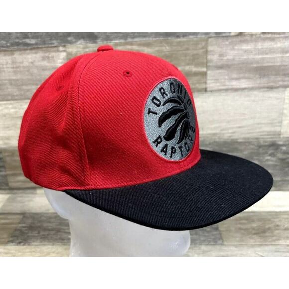 Men Toronto Raptors Mitchell and Ness Snapback Hat Cap Black Red Basketball NBA Logo